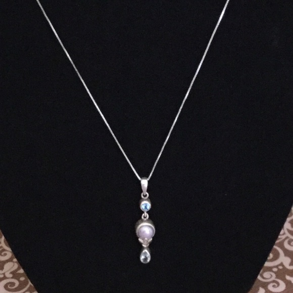 Nepal Pendant with Italian Silver Chain - Picture 3 of 5